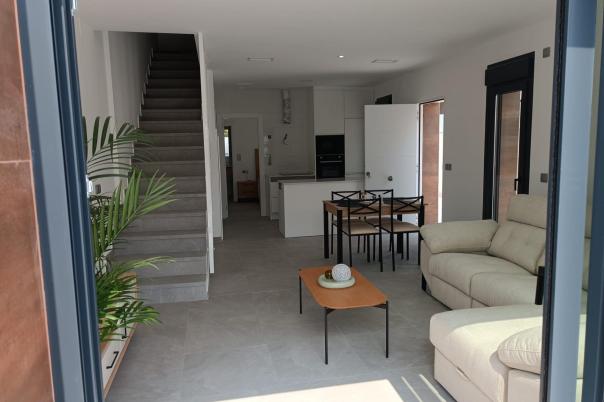 3 bed villa in Daya Nueva