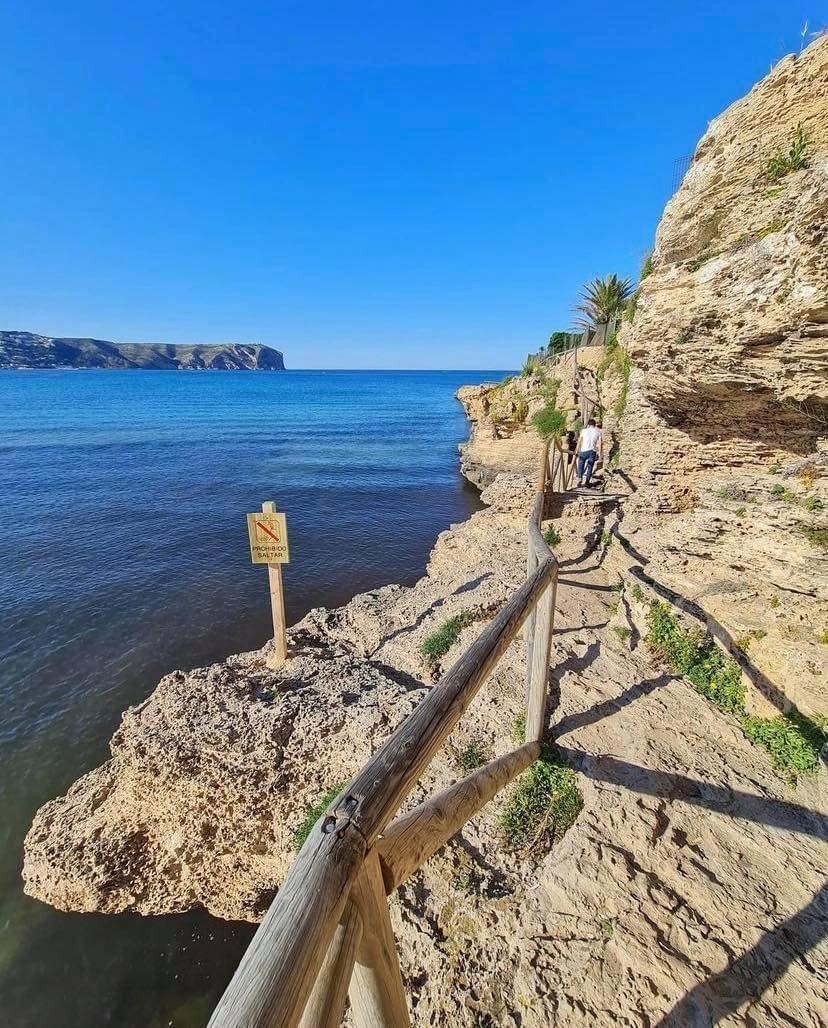 Miradores de Javea: Guide to the Viewpoints of Javea