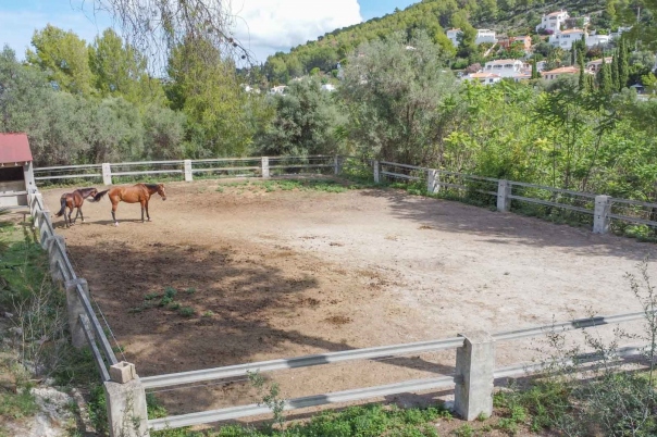 4 bed villa in Orba