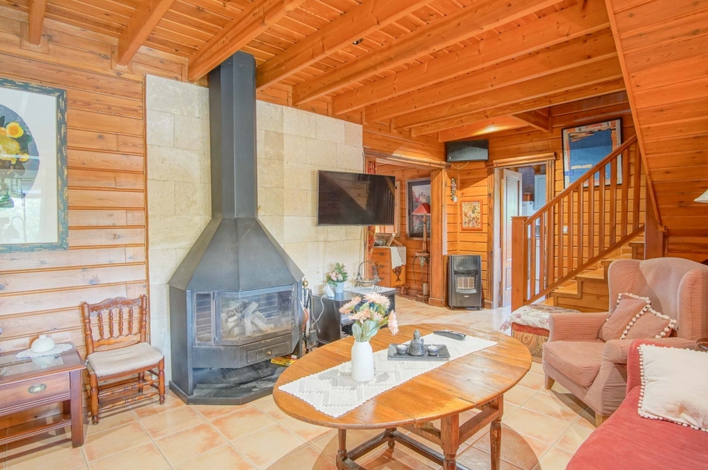 4 bed villa in Orba