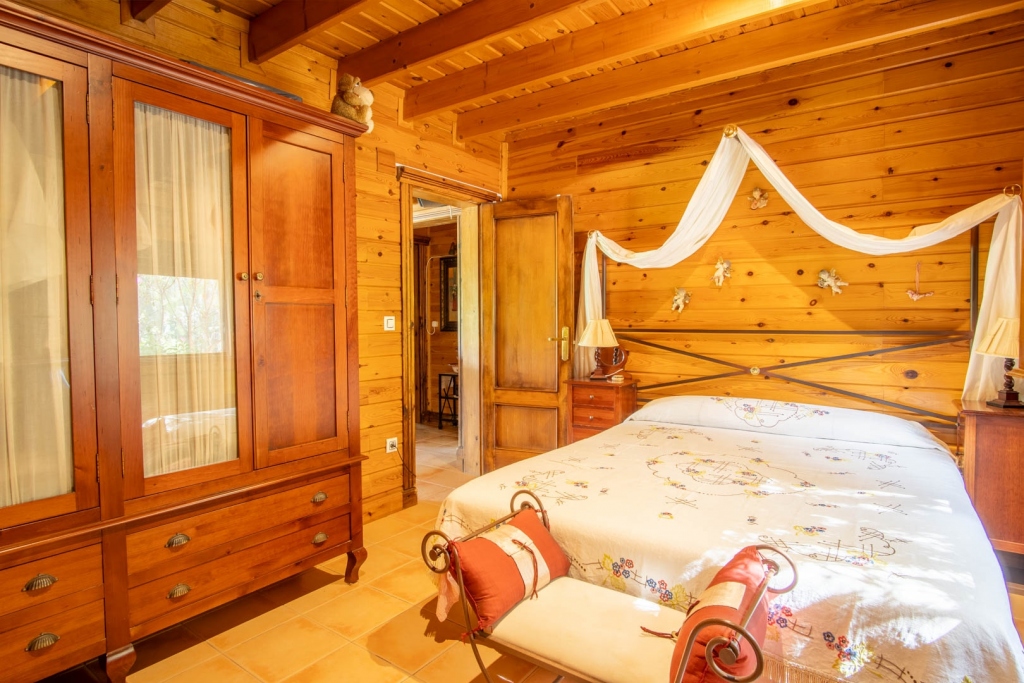 4 bed villa in Orba