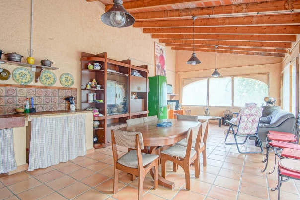 4 bed villa in Orba