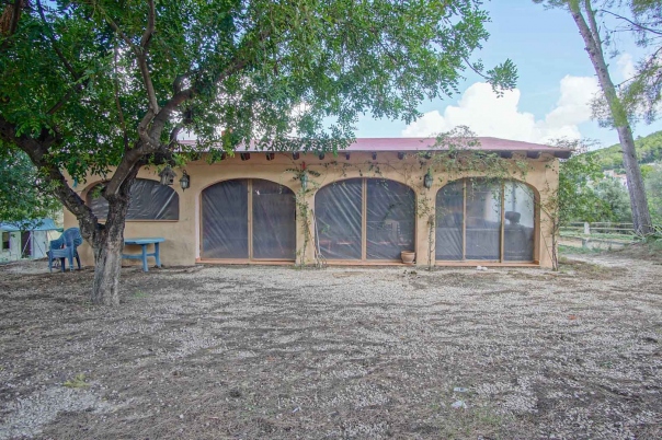4 bed villa in Orba