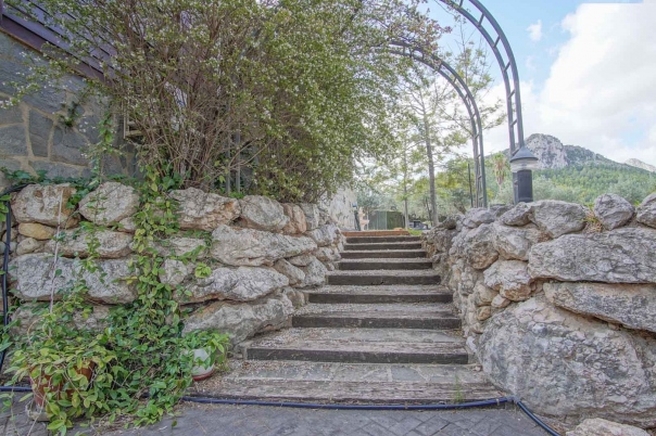 4 bed villa in Orba