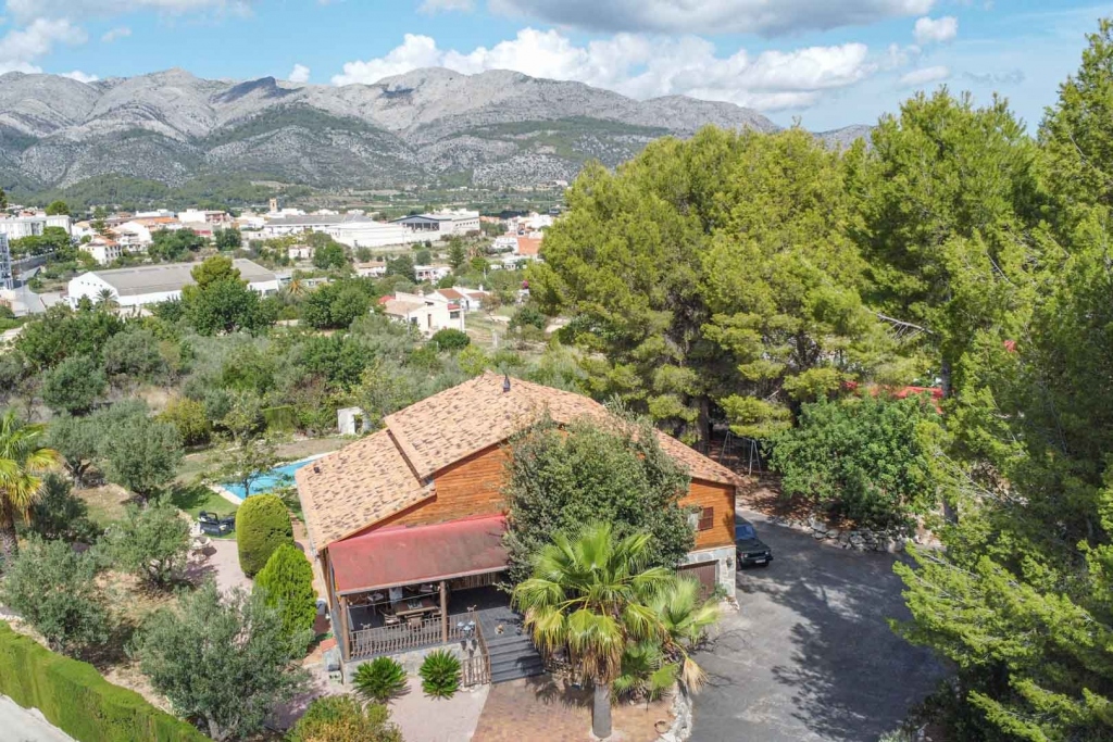 4 bed villa in Orba