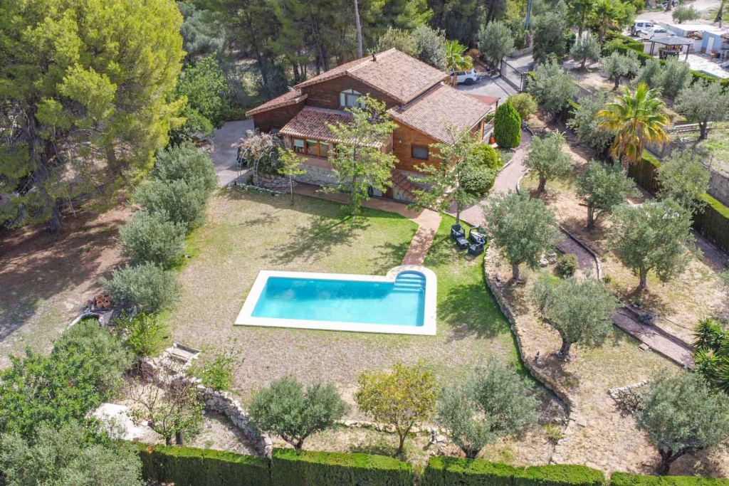 4 bed villa in Orba