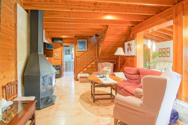 4 bed villa in Orba