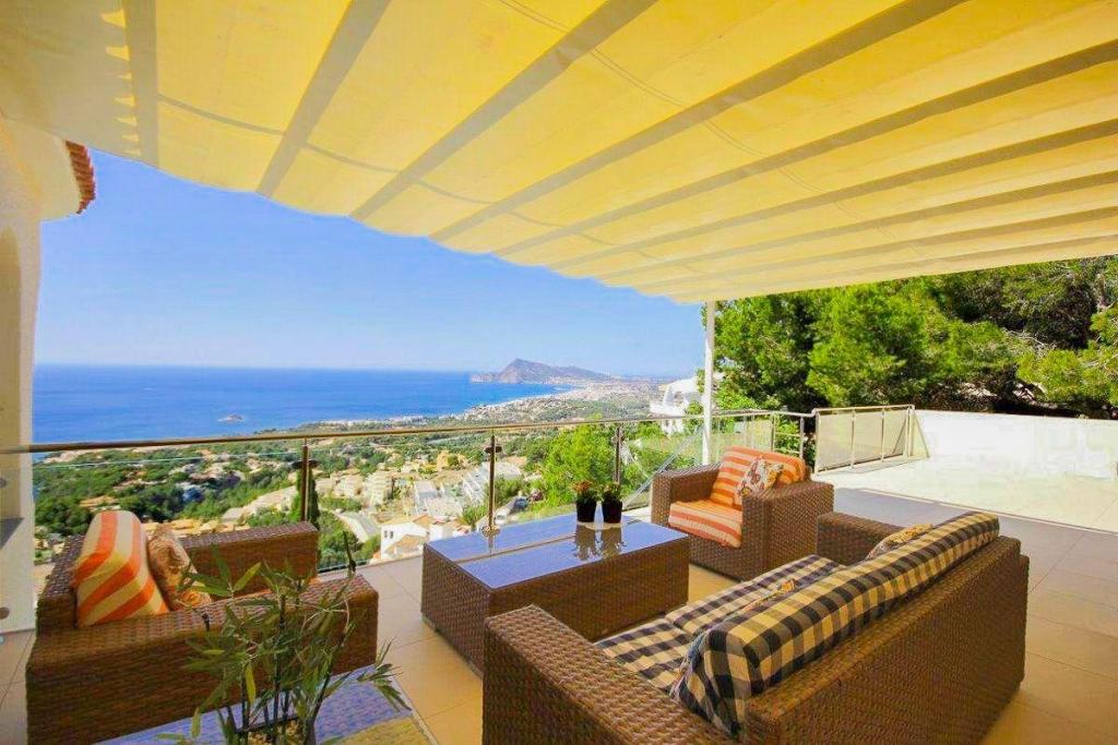 4 bed villa in Altea