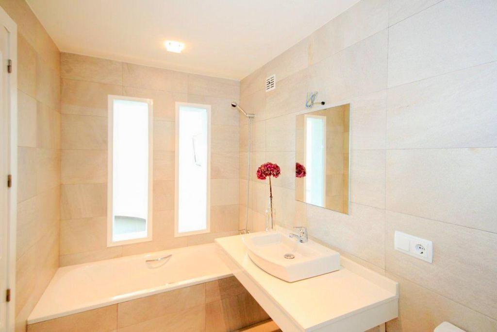 4 bed villa in Altea