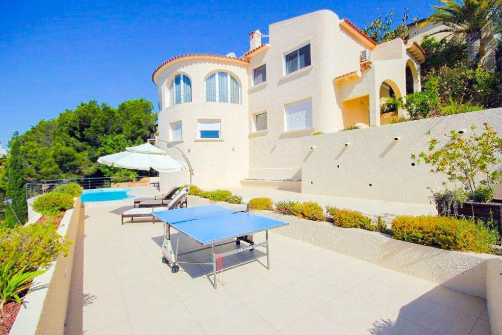 4 bed villa in Altea