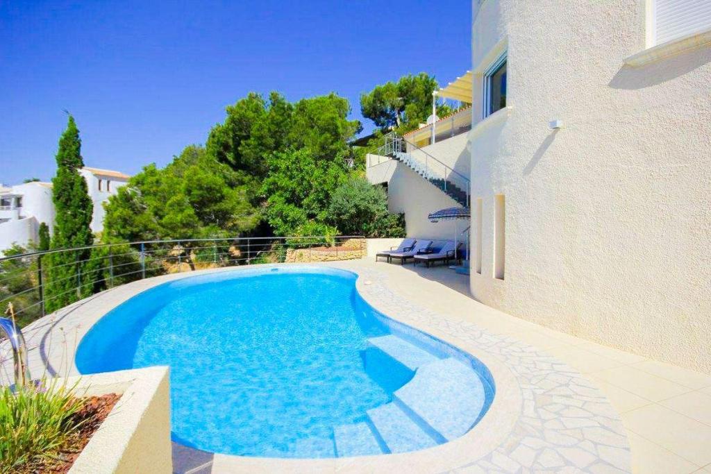 4 bed villa in Altea