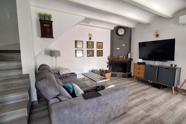 2 bed duplex apartment in Poblets (els)