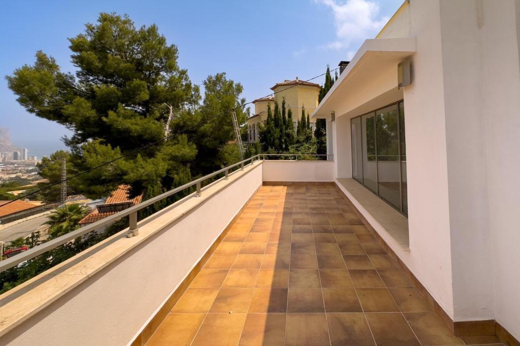 5 bed casa / chalet in Calpe / Calp