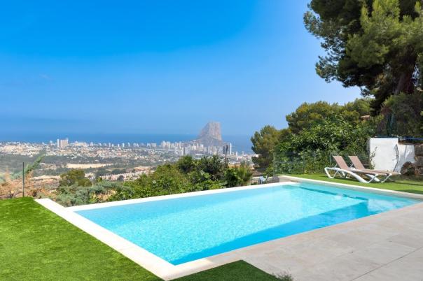 5 bed casa / chalet in Calpe / Calp