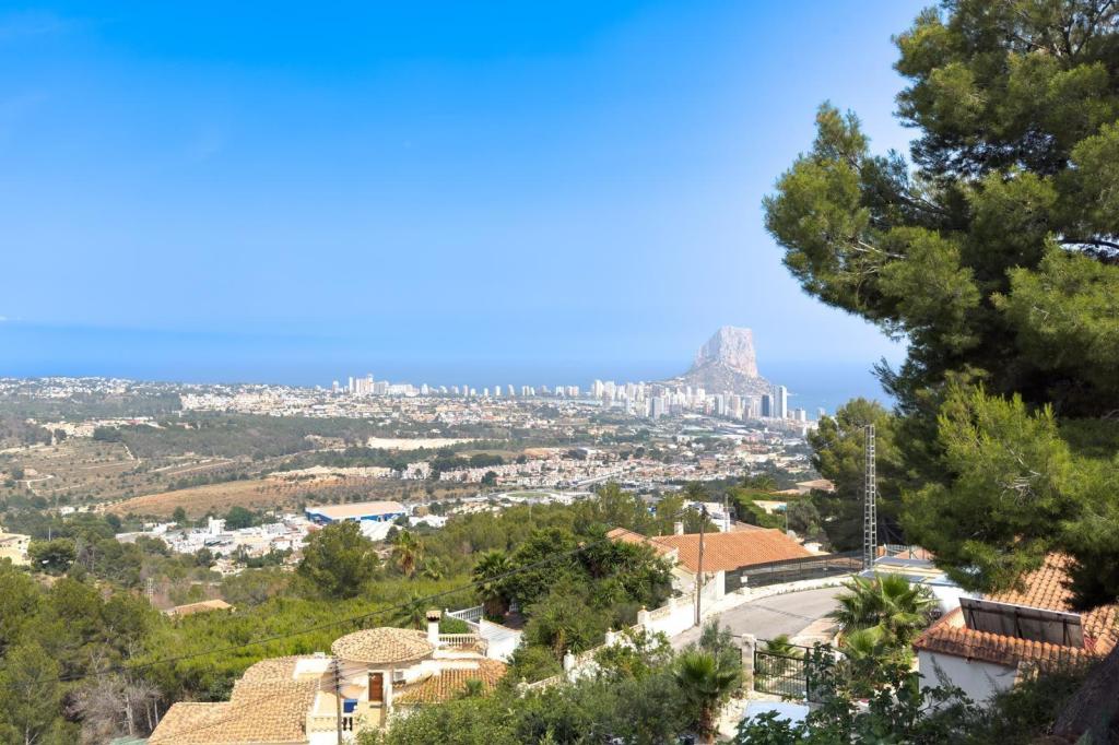 5 bed casa / chalet in Calpe / Calp