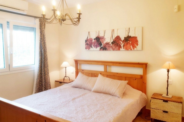 4 bed casa / chalet in Moraira