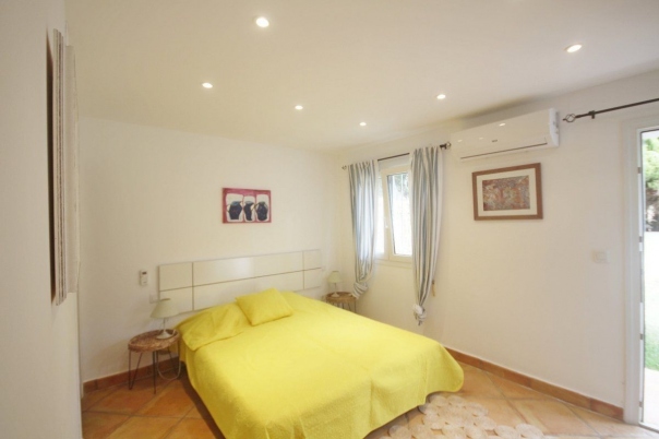 4 bed casa / chalet in Moraira