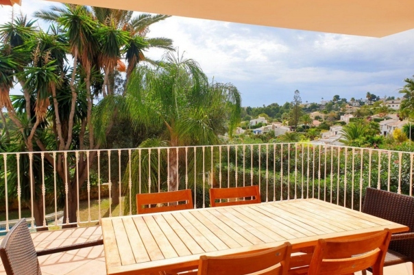 4 bed casa / chalet in Moraira