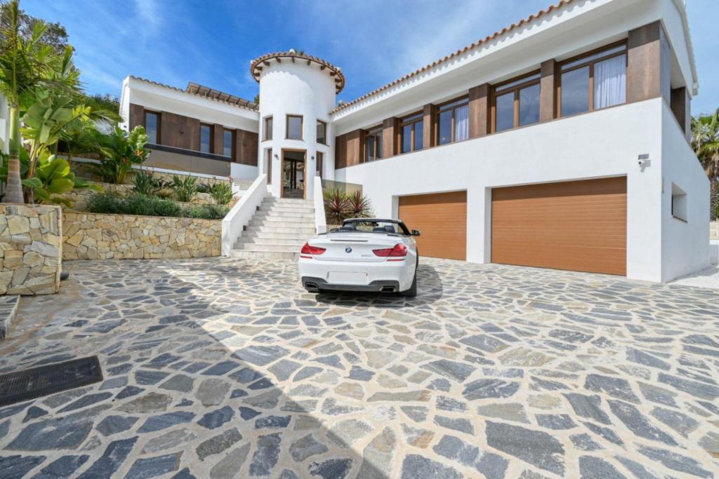 4 bed villa in Moraira