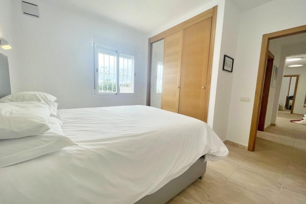 5 bed villa in Benitachell