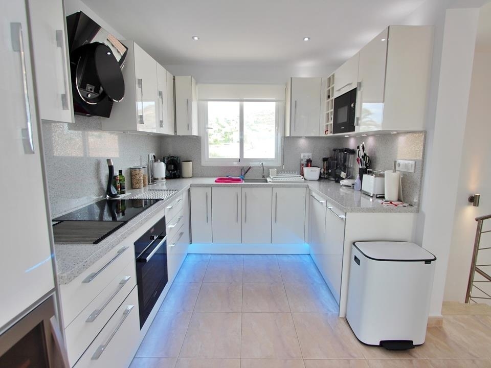 5 bed villa in Benitachell
