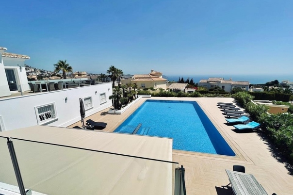5 bed villa in Benitachell