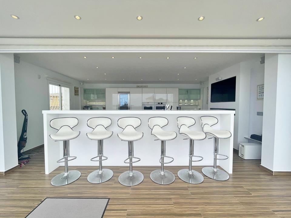 5 bed villa in Benitachell