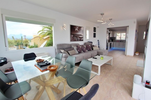 5 bed villa in Benitachell