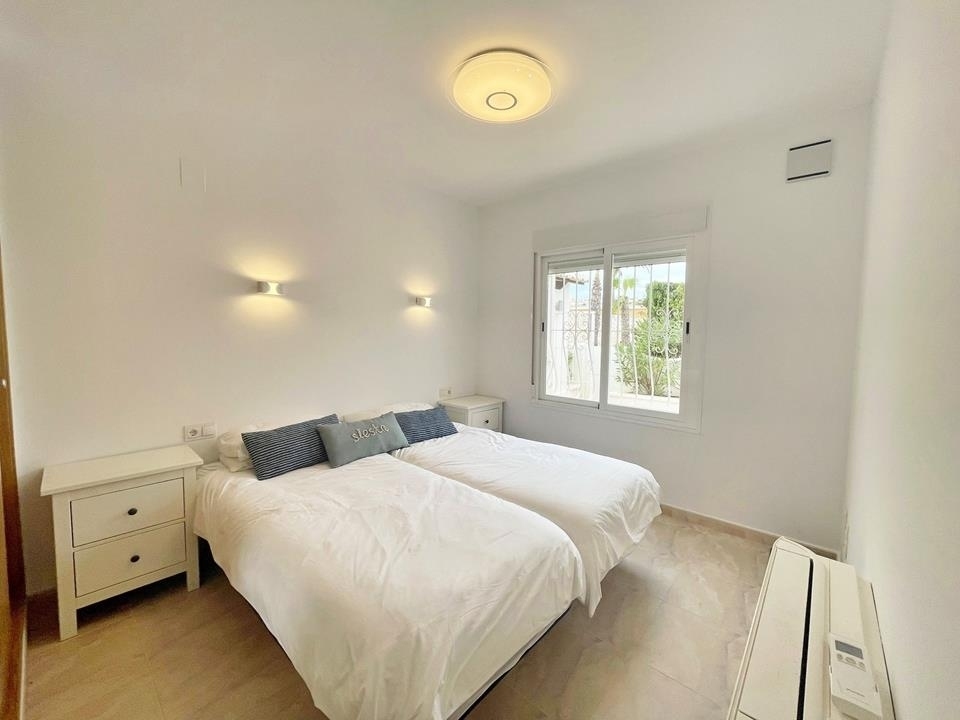 5 bed villa in Benitachell
