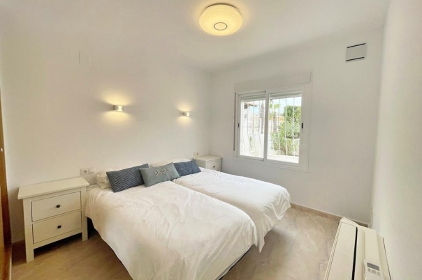 5 bed villa in Benitachell