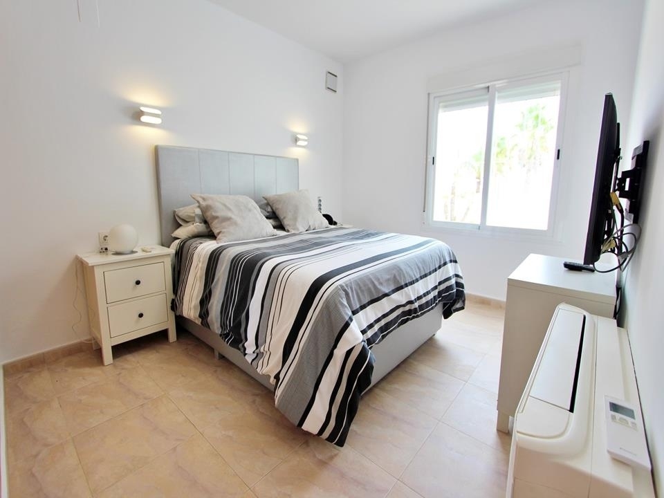 5 bed villa in Benitachell