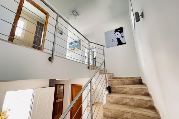 5 bed villa in Benitachell