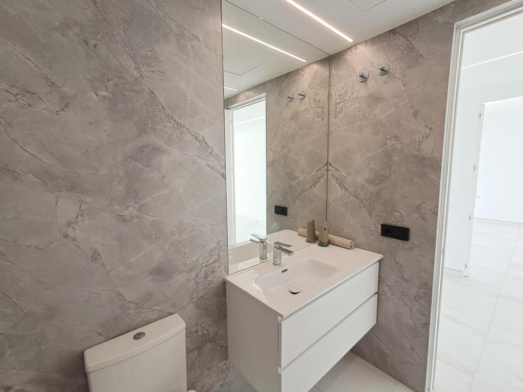 5 bed villa in Altea
