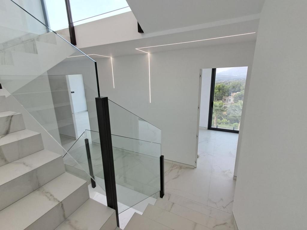 5 bed villa in Altea