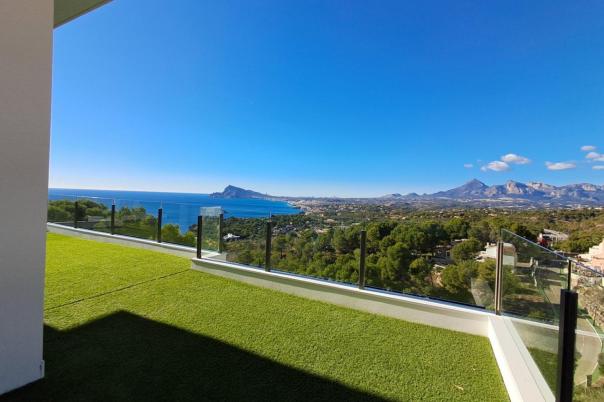 5 bed villa in Altea