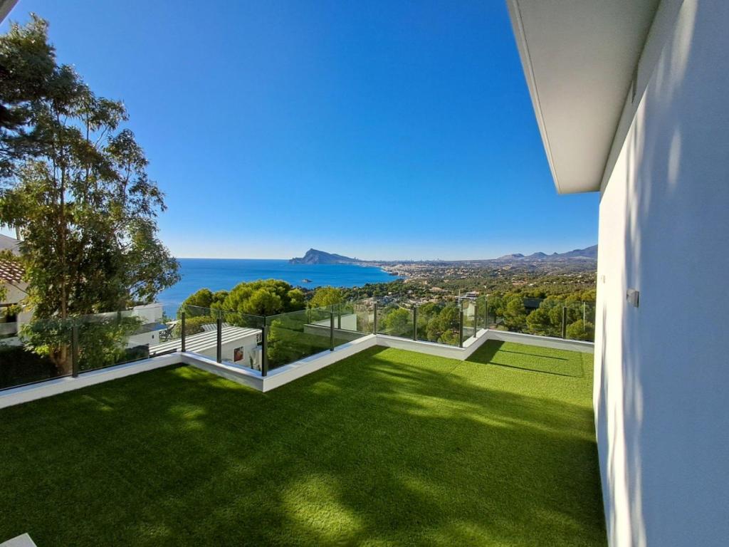 5 bed villa in Altea