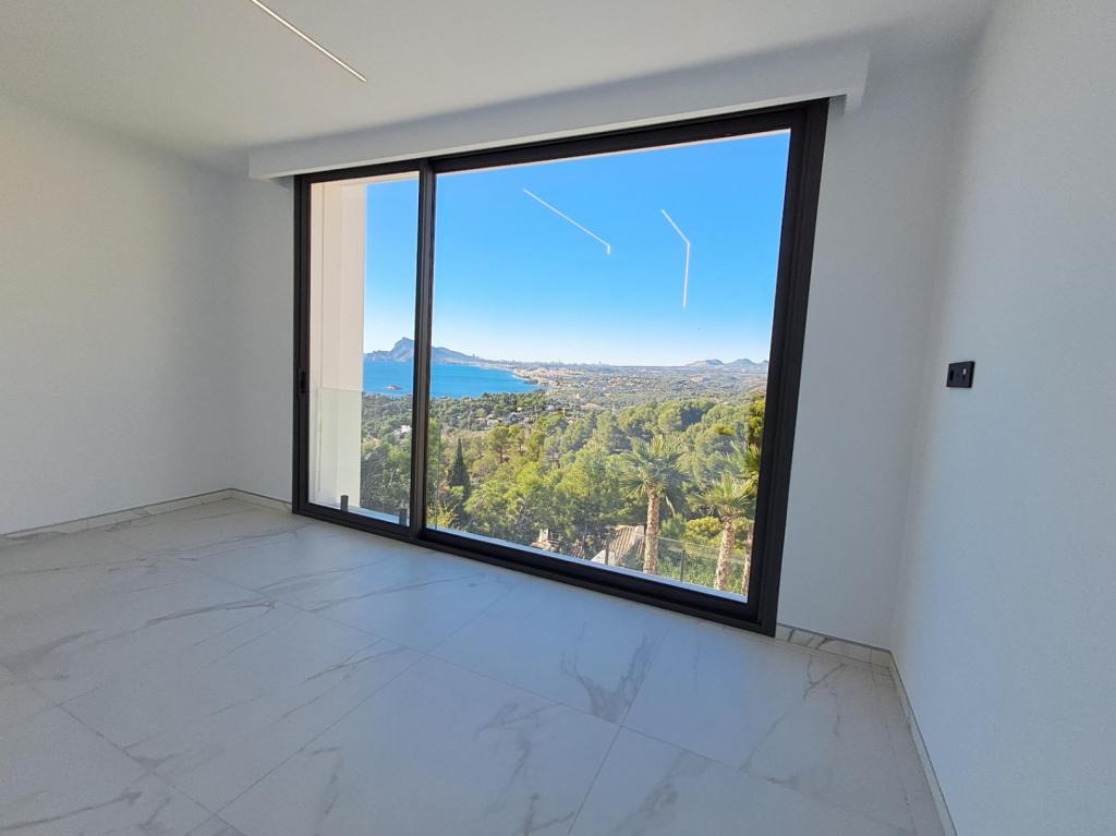 5 bed villa in Altea