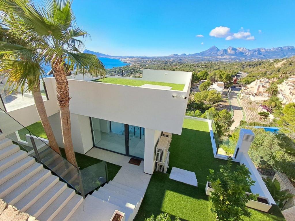 5 bed villa in Altea