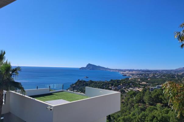 5 bed villa in Altea