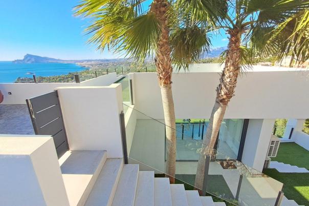 5 bed villa in Altea