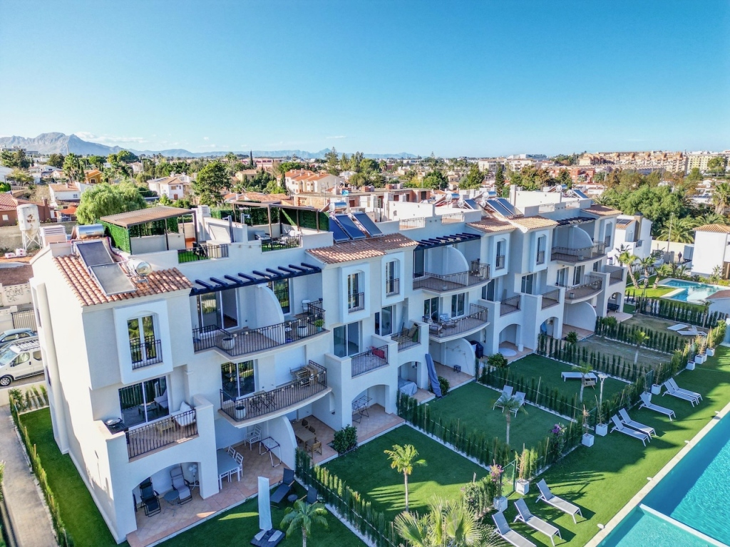 2 bed apartments - flats in Denia