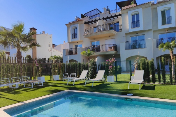 2 bed apartments - flats in Denia