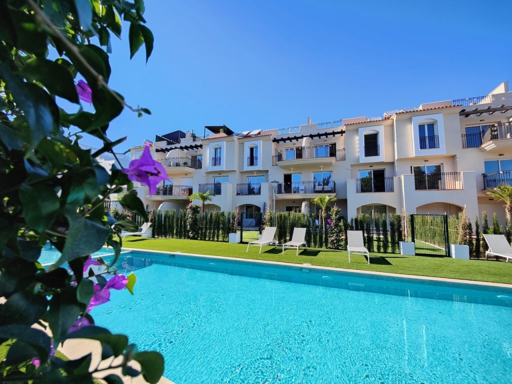2 bed apartments - flats in Denia