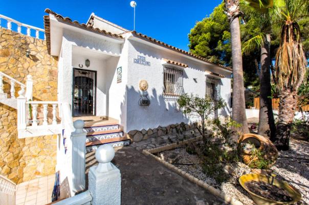 4 bed villa in Benissa