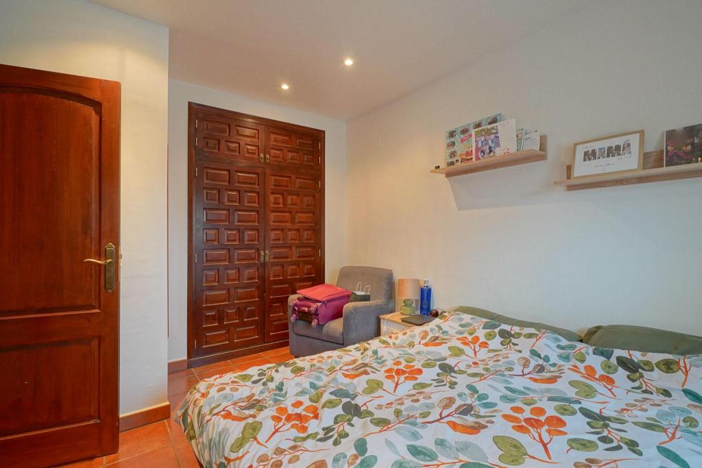 5 bed villa in Ondara