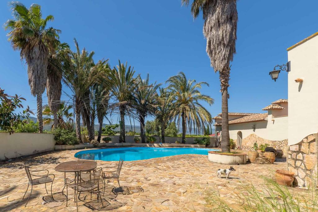 5 bed villa in Ondara