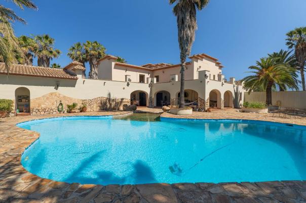 5 bed villa in Ondara