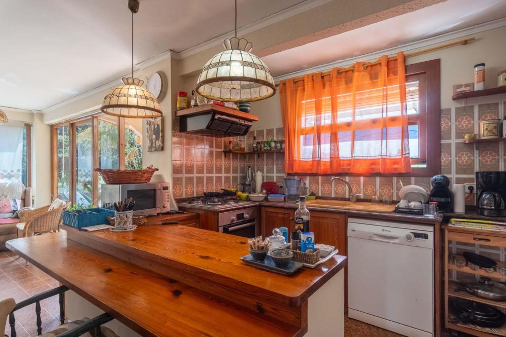 5 bed villa in Denia
