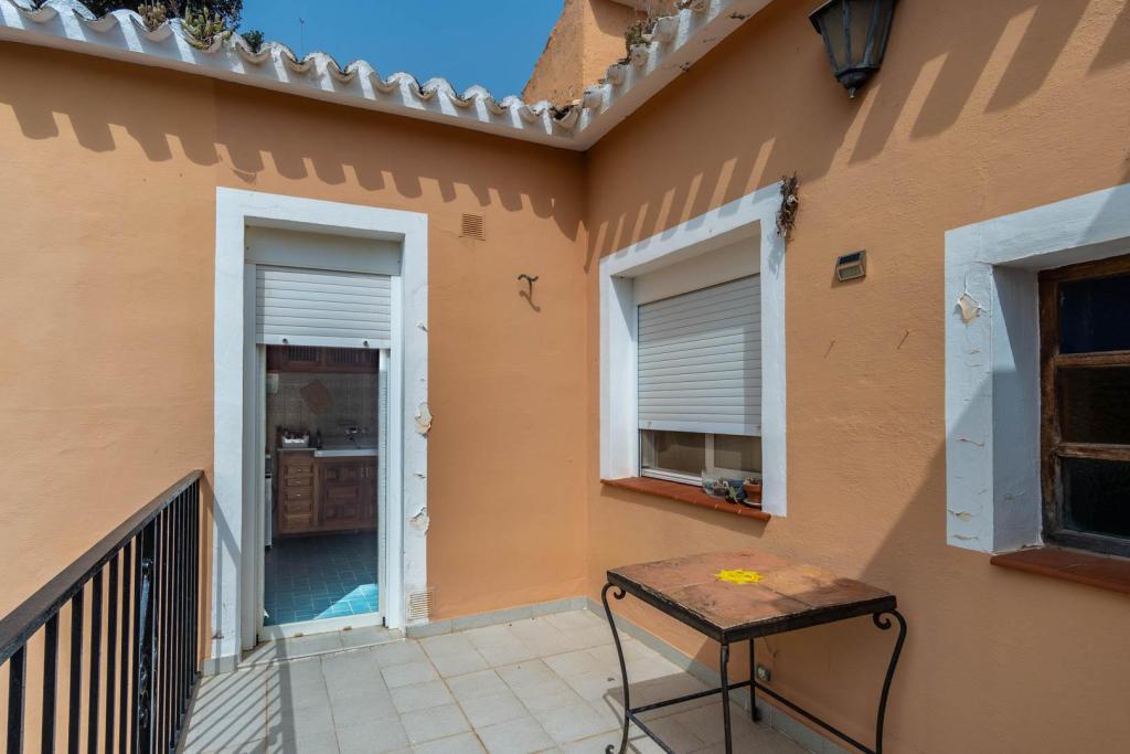 5 bed villa in Denia