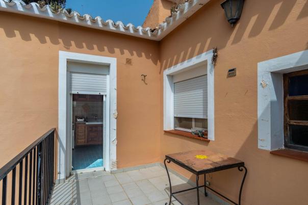 5 bed villa in Denia